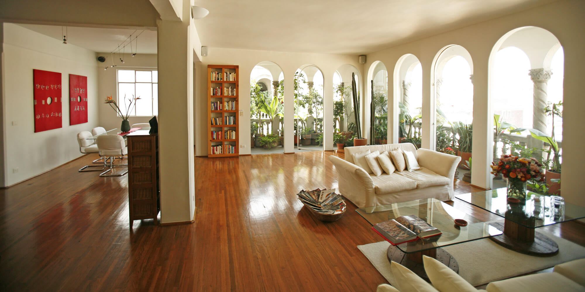 Elegant city apartment